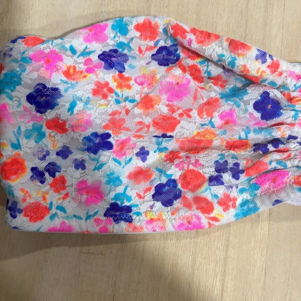 PINK Victoria’s Secret Floral Lace Bandeau - Picture 2 of 7